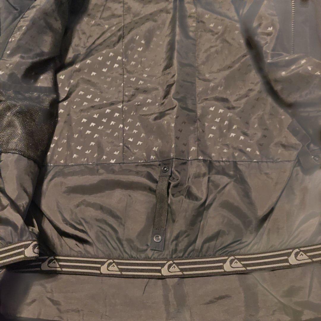 美品 QUIKSILVER スノーボードウェア S/P/CH Jacket
