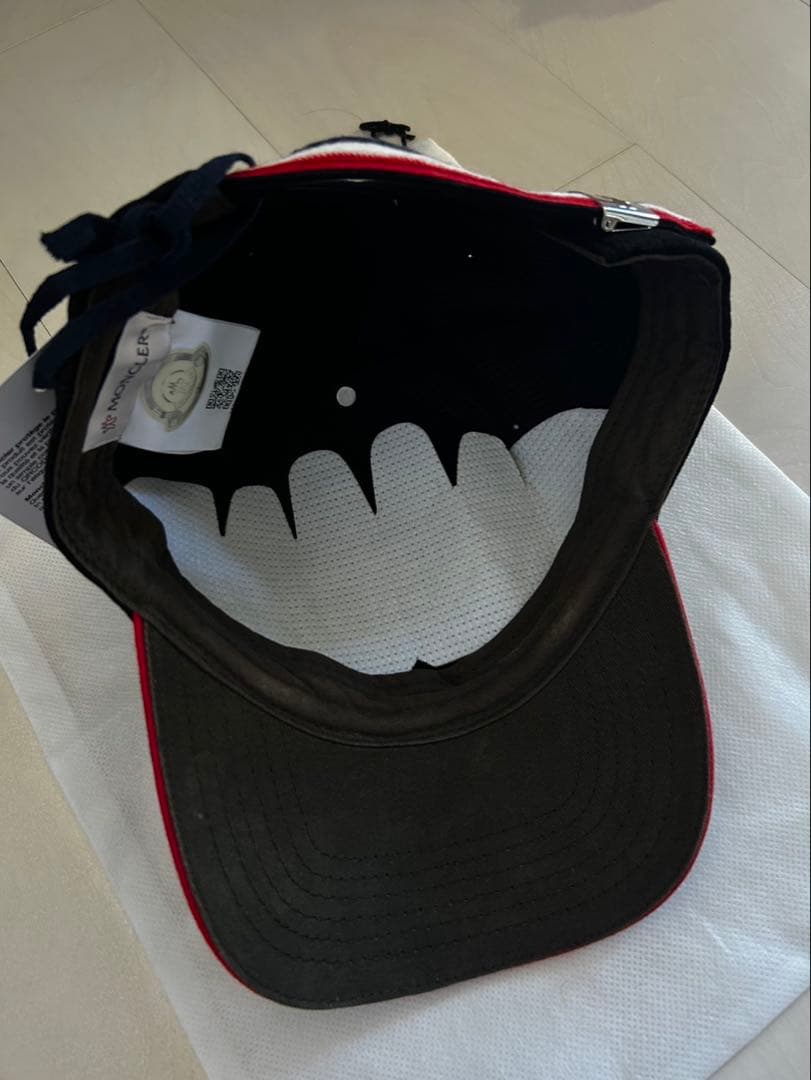 MONCLER ブラック ベースボールキャップ 【正規品】