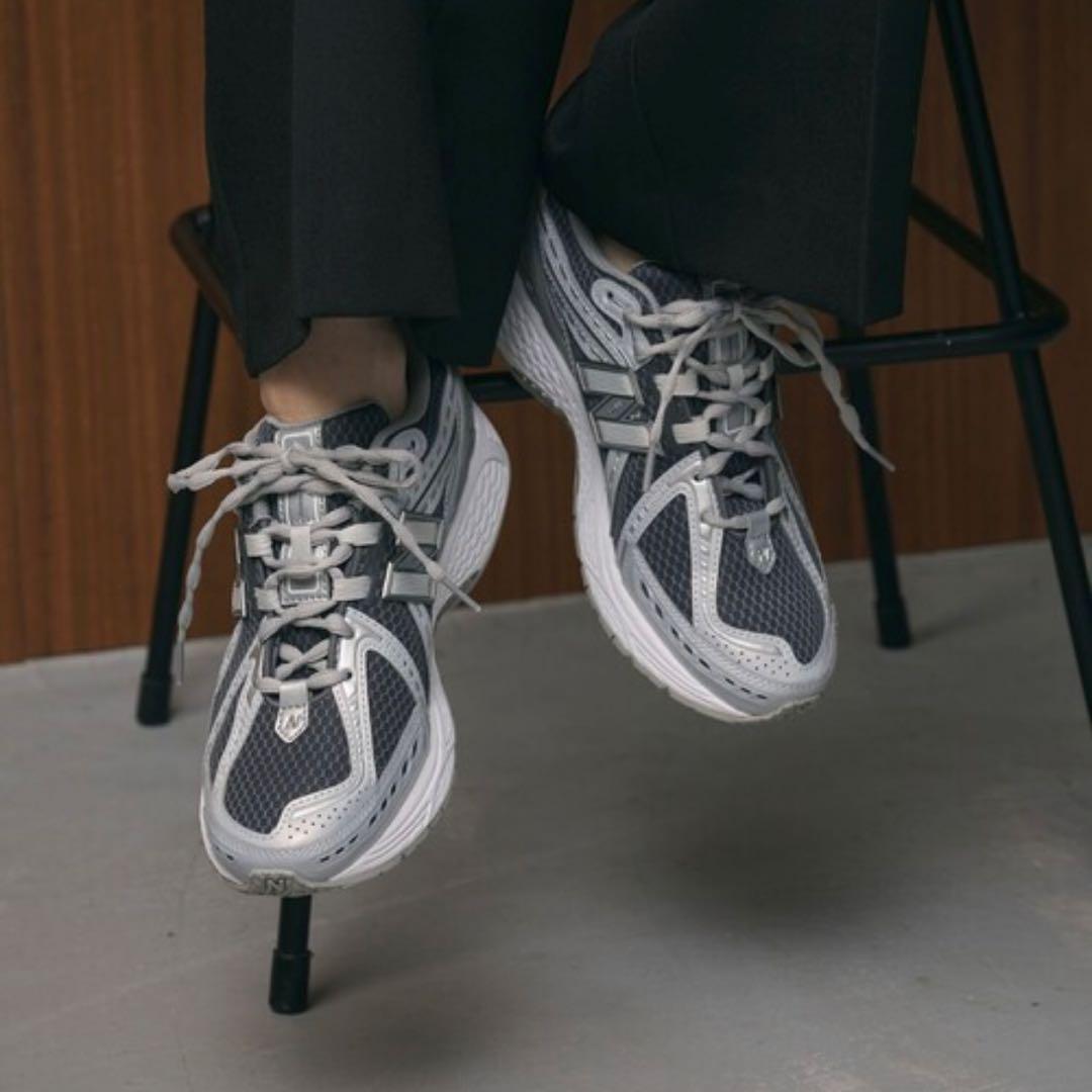 未試着タグ付　ニューバランス　U1906RCL 23.5 スニーカー