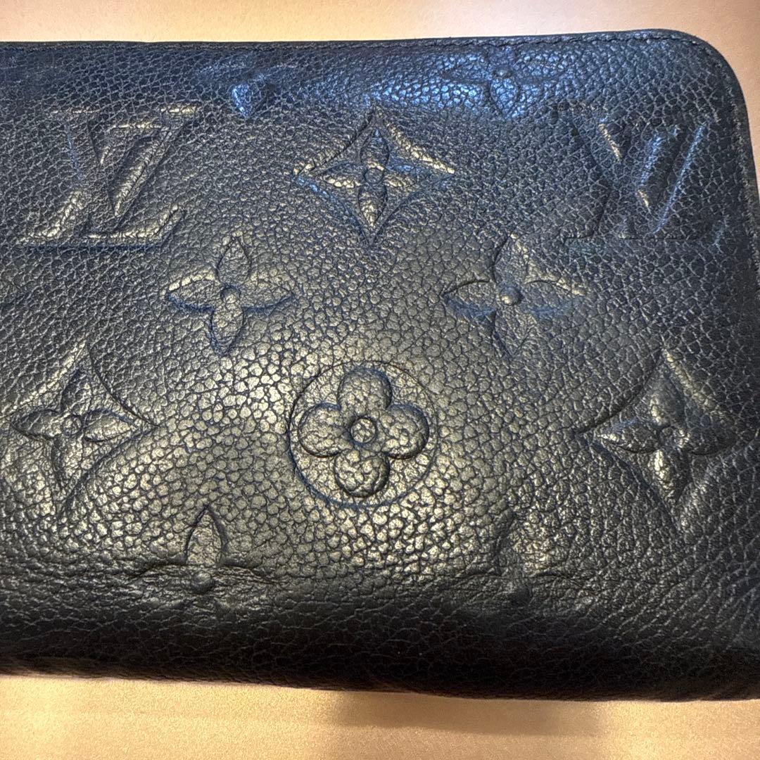 レザー長財布　LOUIS VUITTON ブラック
