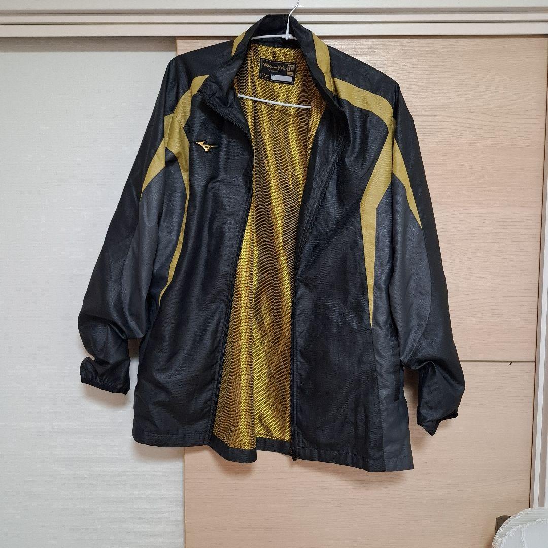 ミズノプロウインドブレーカー