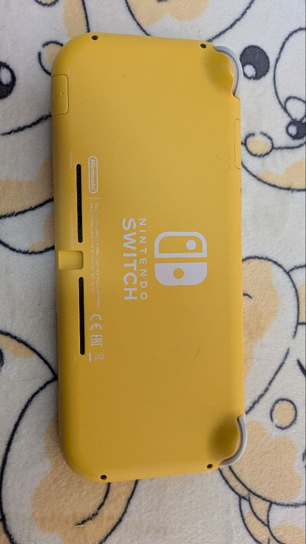 Nintendo Switch Lite イエロー 【傷あり】