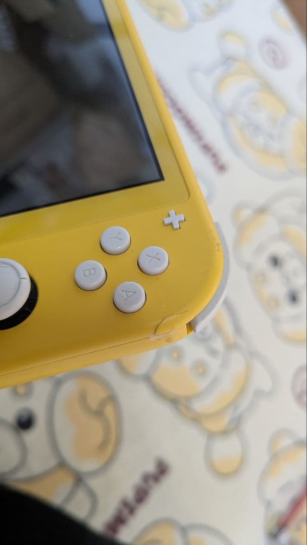 Nintendo Switch Lite イエロー 【傷あり】