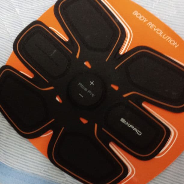 練習用具 SIXPAD