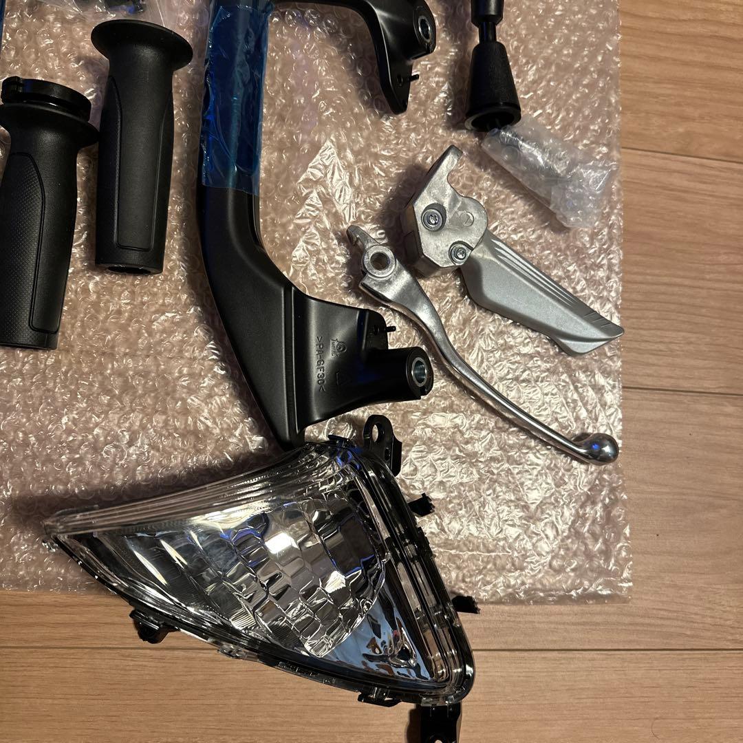 【新品未使用】シグナス グリファス純正パーツ6点（ミラー、ブレーキレバー他）