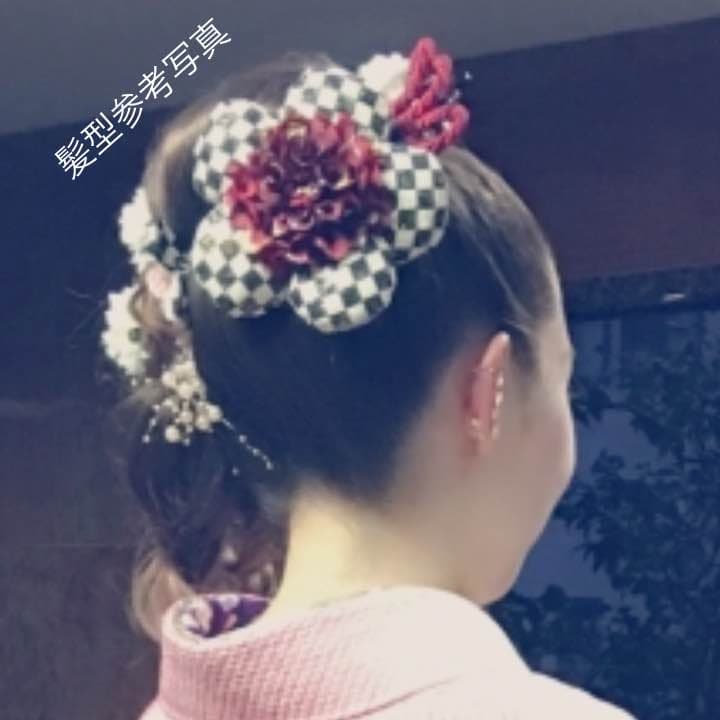 和装 髪飾り 白黒 市松 房付き
