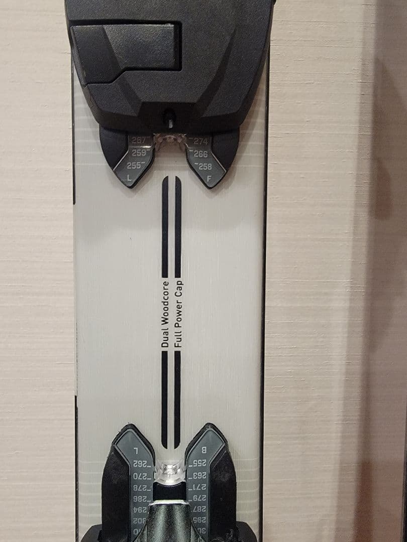 スキー板　エラン　elan ホワイトマジック 146cm ビンディング付き