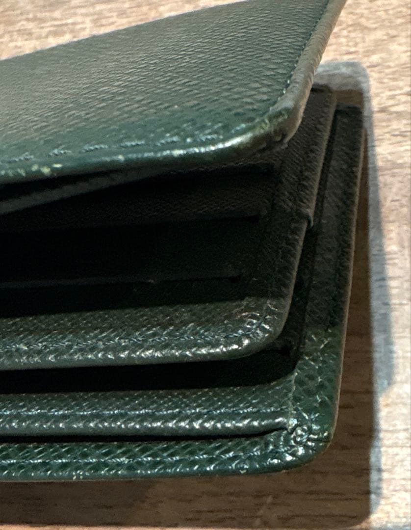 Louis Vuitton ルイヴィトン　二つ折財布　タイガ　ポルトグリーン