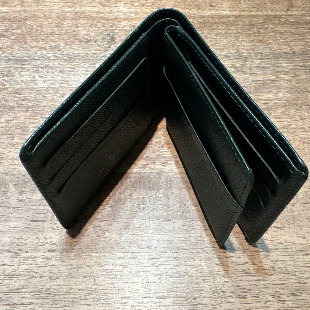 Louis Vuitton ルイヴィトン　二つ折財布　タイガ　ポルトグリーン