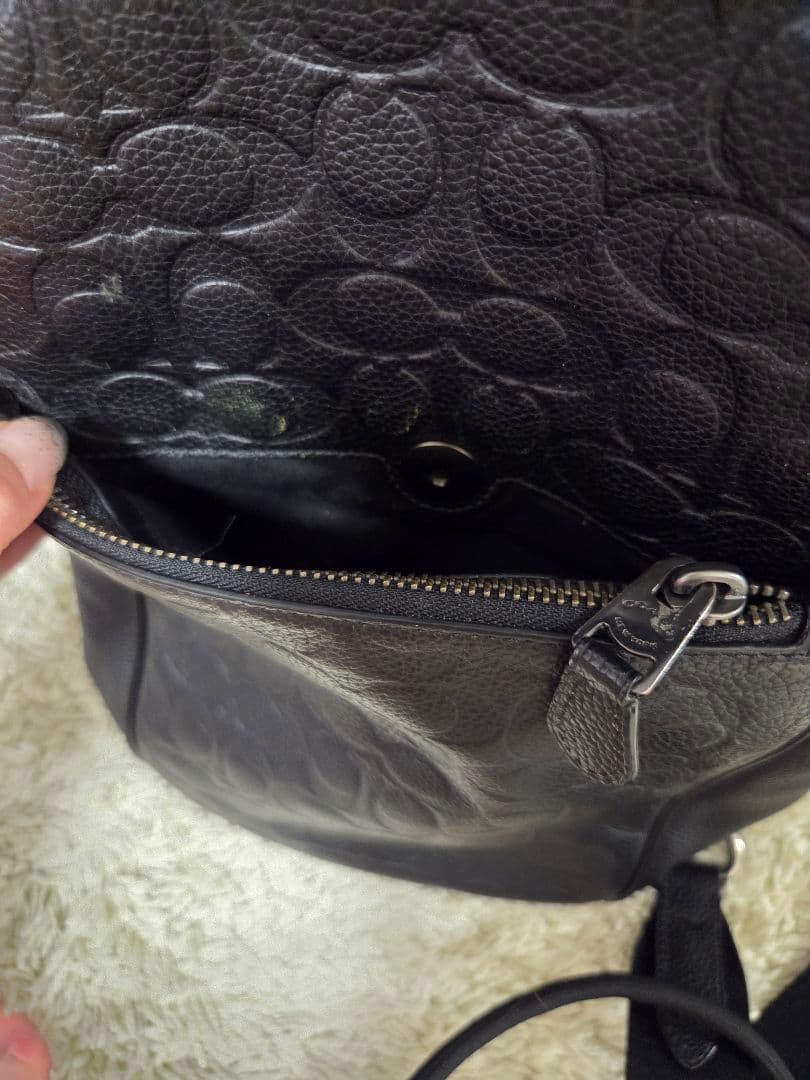 COACH ブラックレザー ボディバッグ