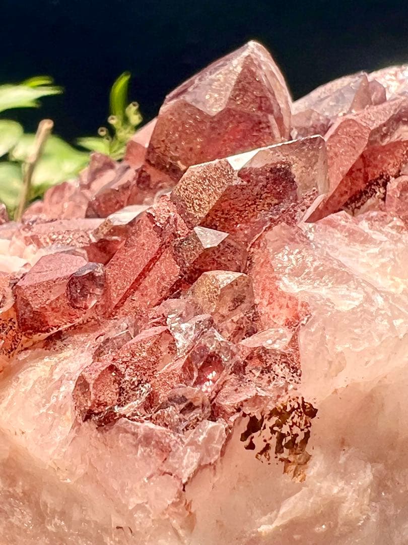 希少　ファントム水晶 100%天然赤水晶　水晶クラスター　レッドファントム