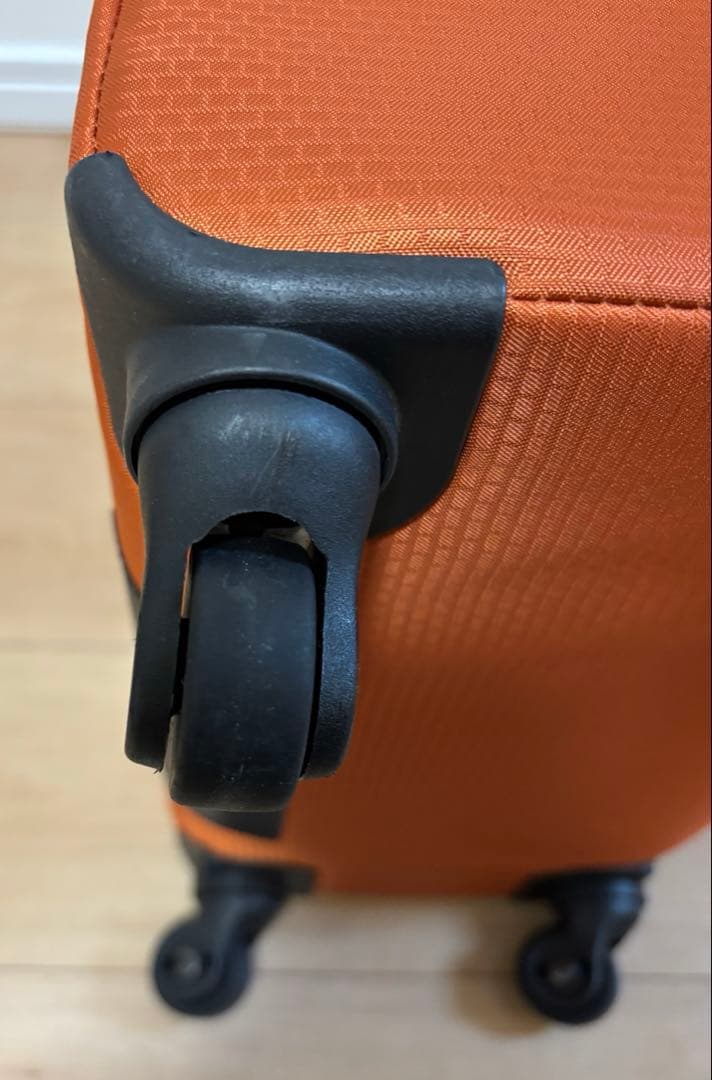 プロテカ　オレンジ キャリーケース 4輪 前面ポケット付き