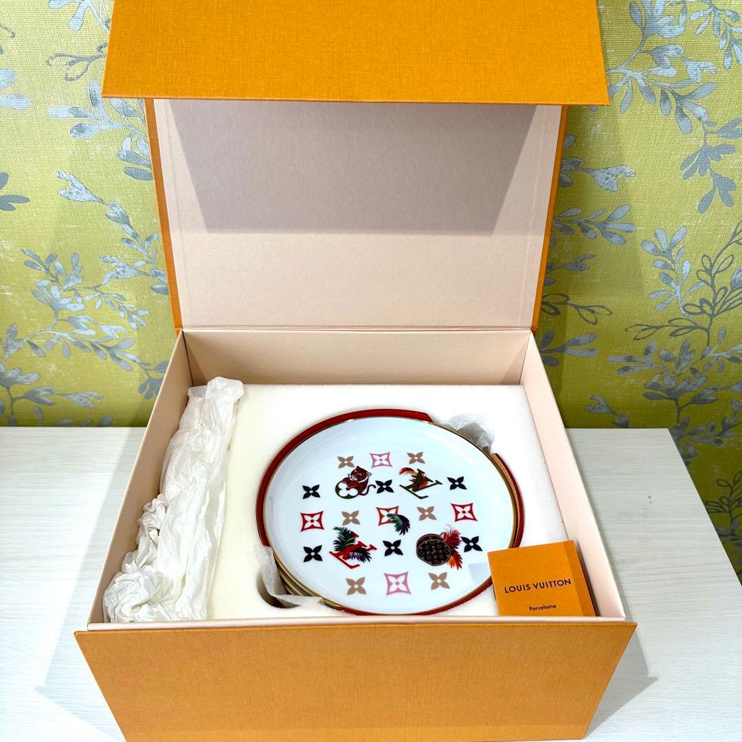 【展示品】ルイ・ヴィトン アシェット４ タイガー レザーケース付き