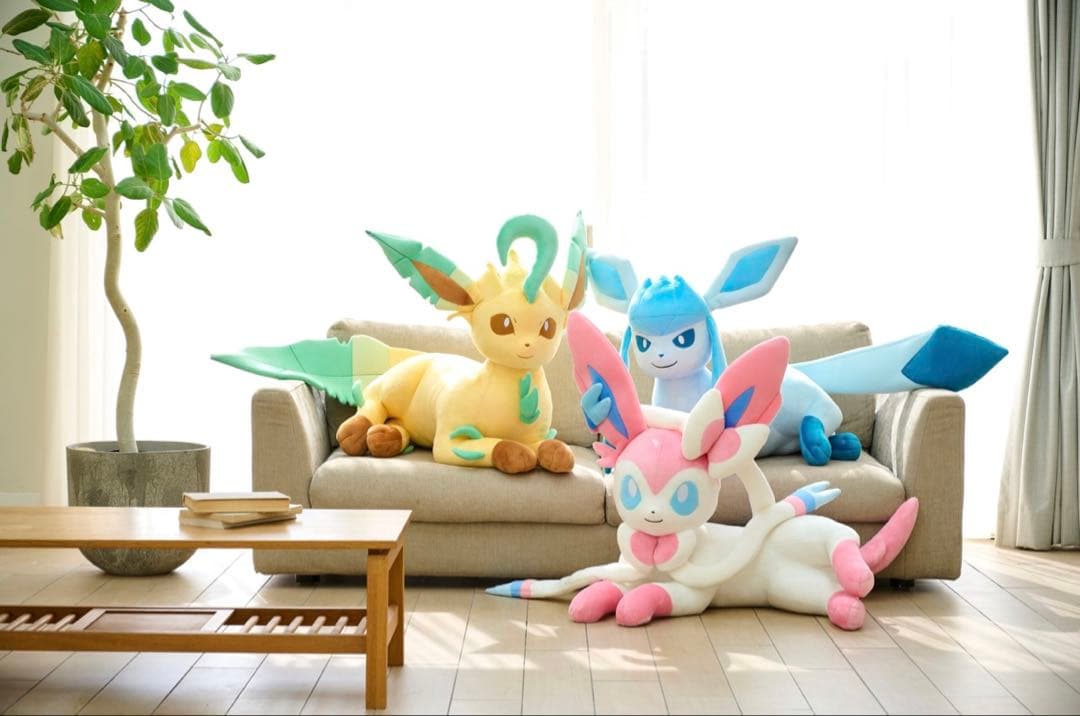 新品未使用　ポケモンセンターオリジナル　ぬいぐるみ　等身大　ニンフィア 寝そべり