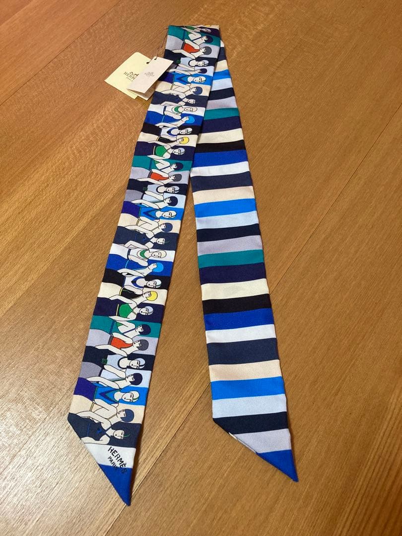 HERMES ツイリー　水遊びをする人　青系　タグ付新品未使用