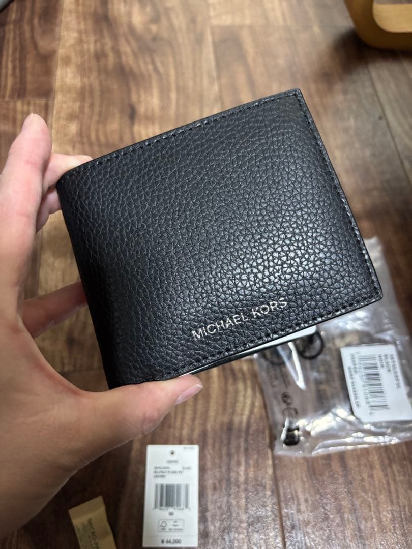 新品 マイケルコース 折り財布 メンズ No1