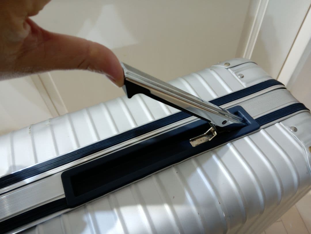 希少 廃盤品 RIMOWA silver Integral 2輪 青ロゴ