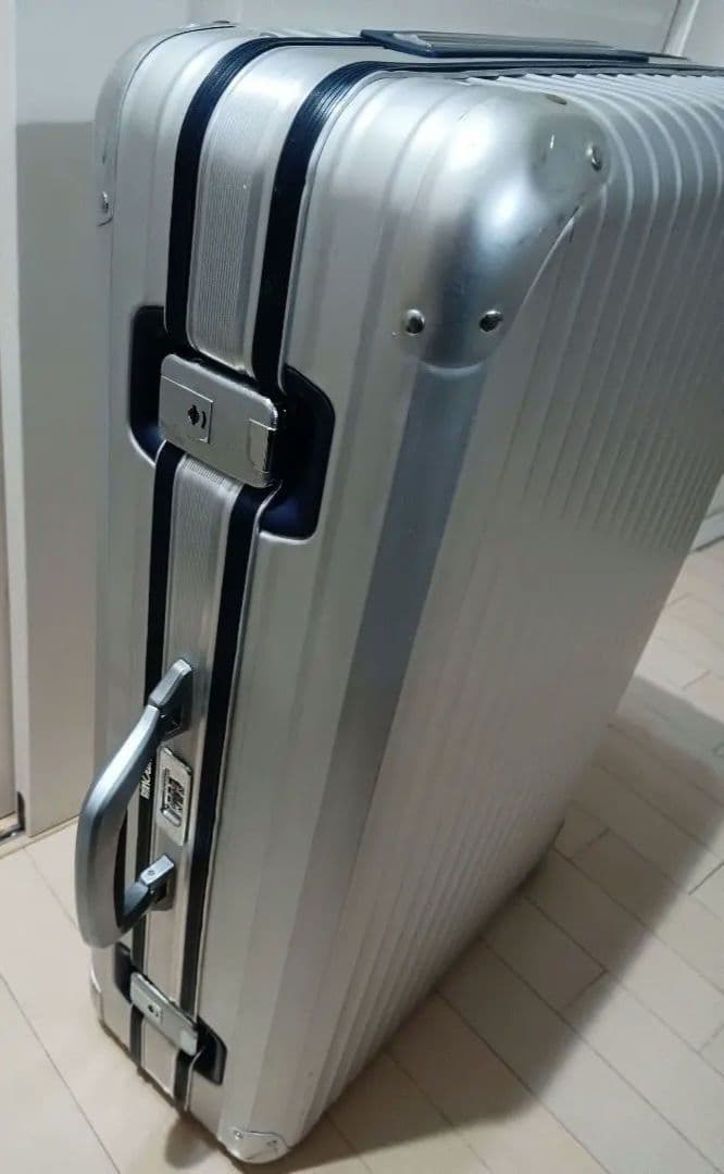 希少 廃盤品 RIMOWA silver Integral 2輪 青ロゴ