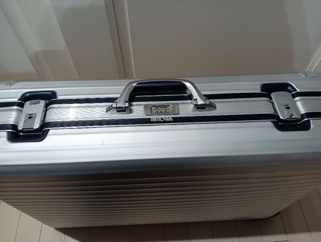 希少 廃盤品 RIMOWA silver Integral 2輪 青ロゴ