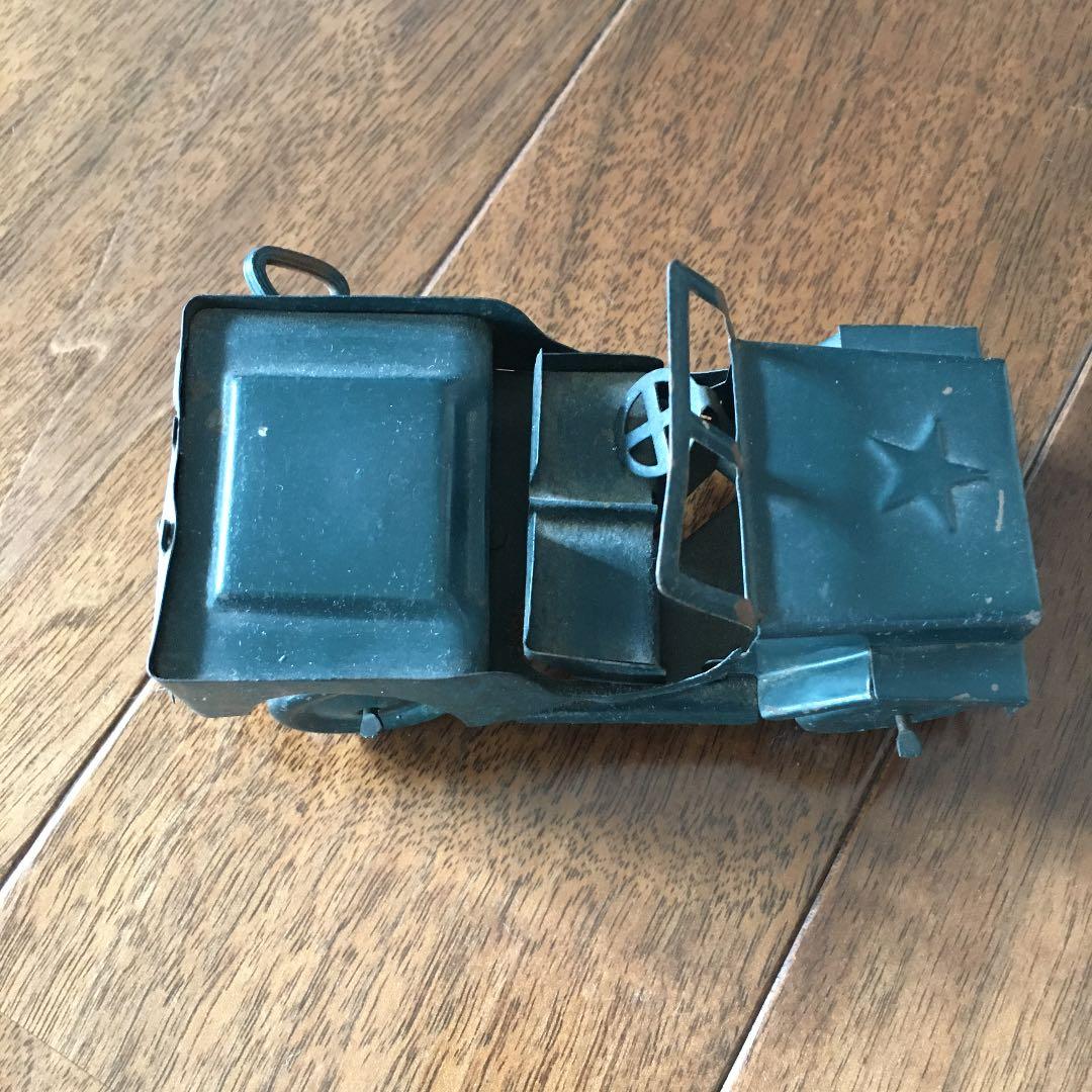 ブリキ製　ジープ