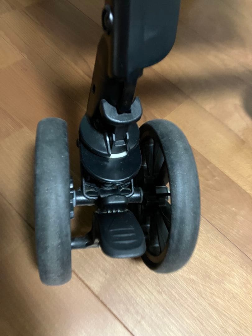 ゆ☆　Combi ベビーカー ライトグレー　スゴカル4キャスエアー