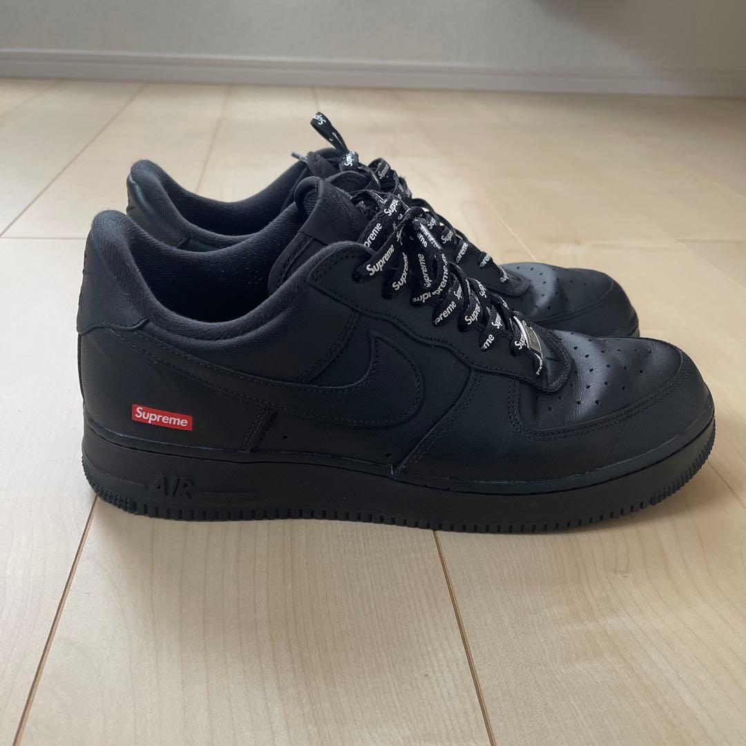 Supreme Nike Air Force 1 ブラック