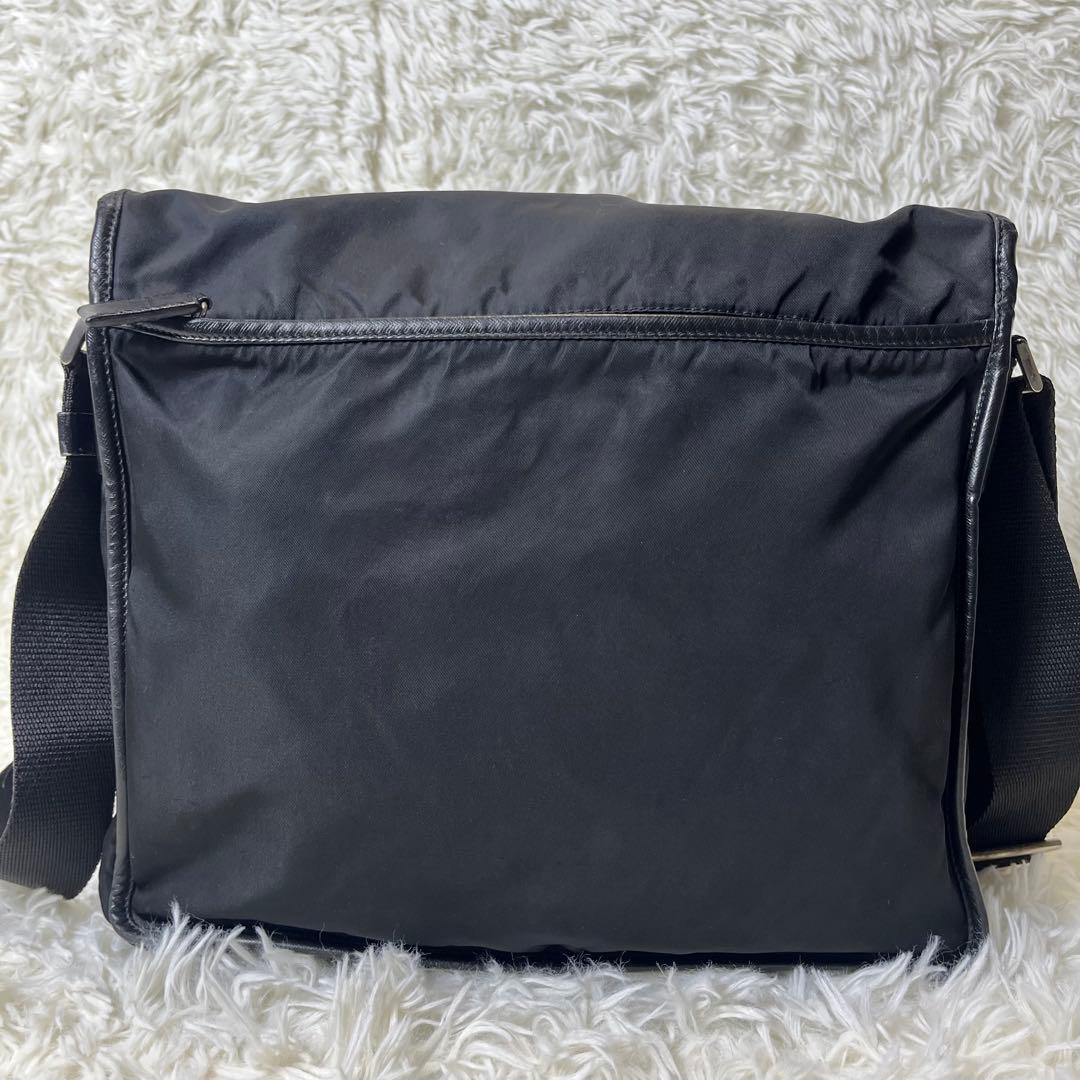 美品✨ PRADA ショルダーバッグ 三角ロゴ ナイロン レザー A4収納可