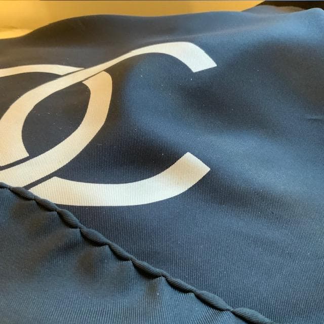 CHANEL ブラック スカーフ シルク タグ無し 本物保証