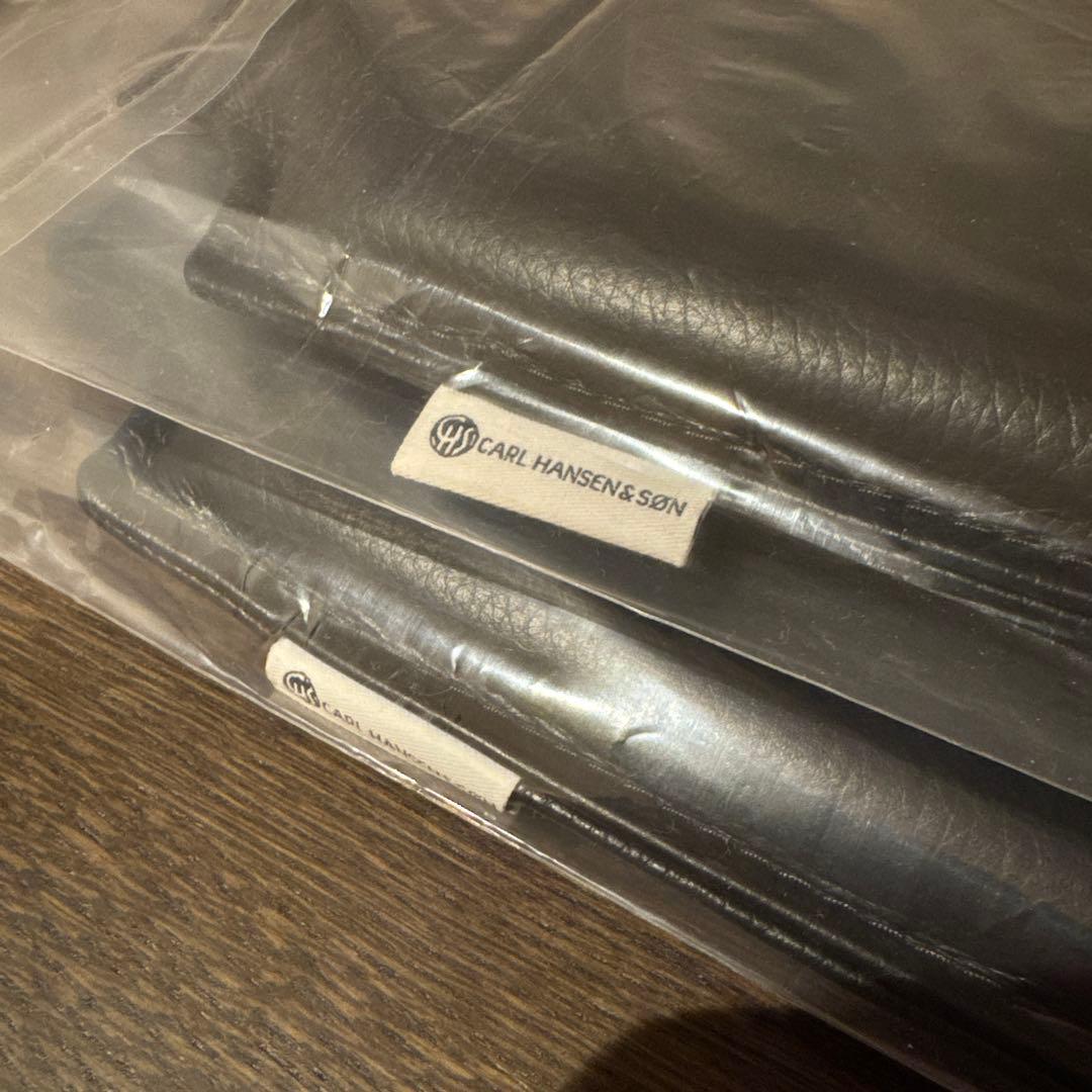 CARL HANSEN & SON ＣＨ２４　Ｙチェア　シートクッション２枚