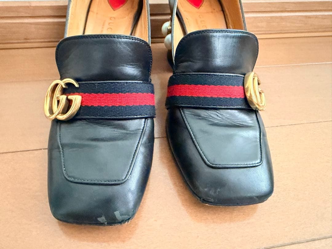 GUCCI スクエアトゥパンプス ブラック