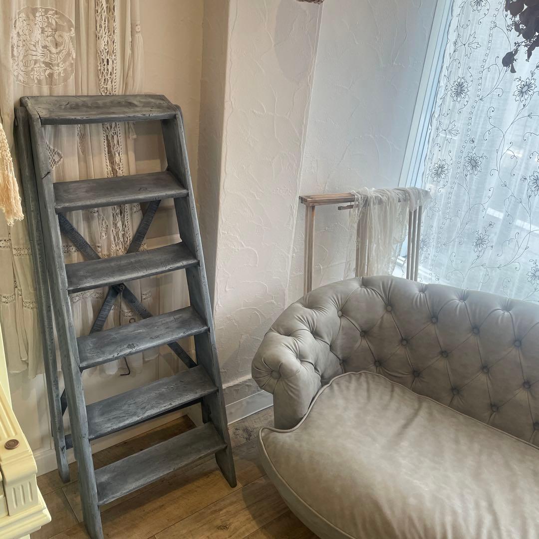 アンティークラダー