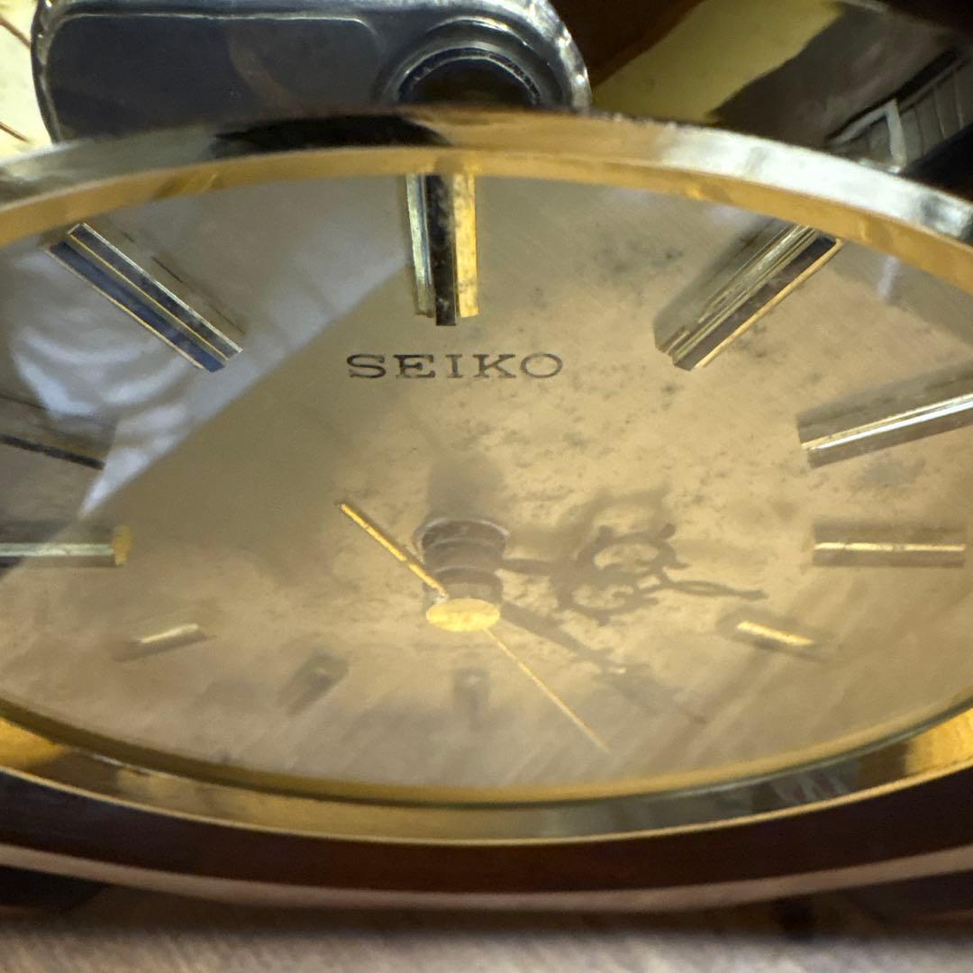 SEIKO 木製クォーツ置時計
