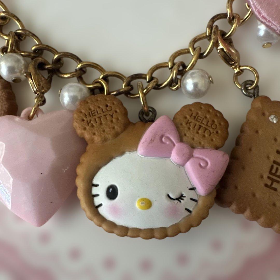 ハローキティ ブレスレット　チャーム付き