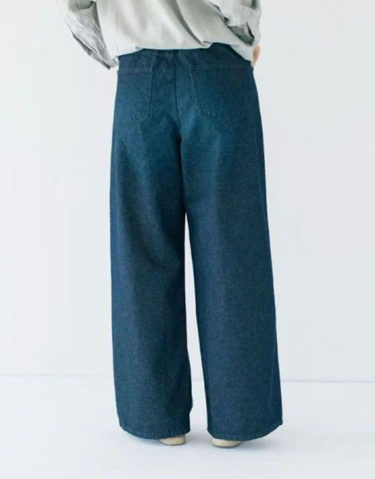 北欧暮らしの道具店 すっきり見えインタックのワイドデニム S インディゴ
