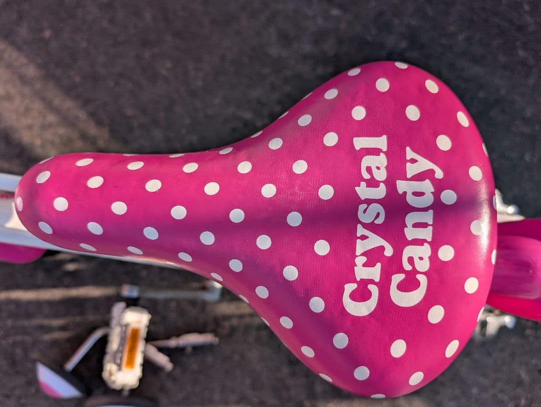 幼児用自転車 、補助輪つき