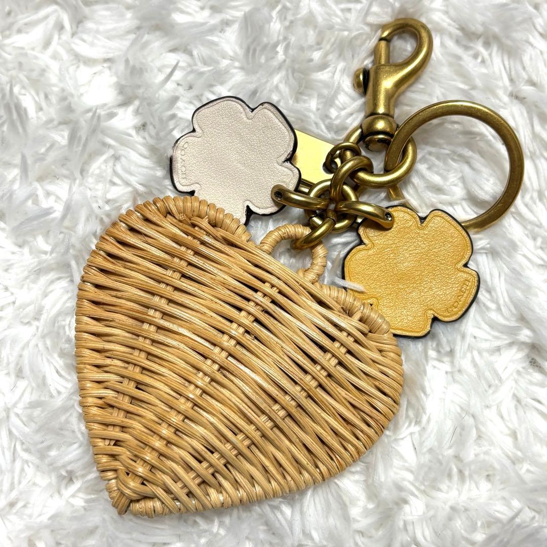 COACH ティー ローズ レザー バッグ チャーム ランタン ハート