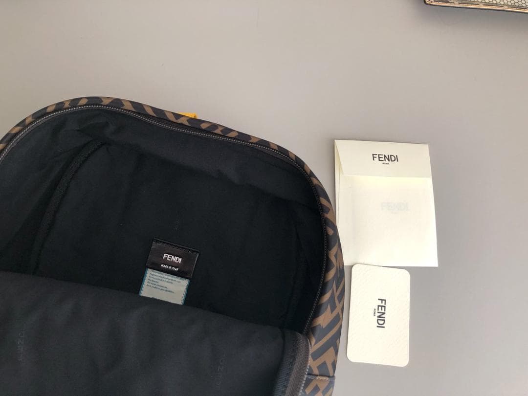 FENDI♡ZZucca柄FFリュックサック♡