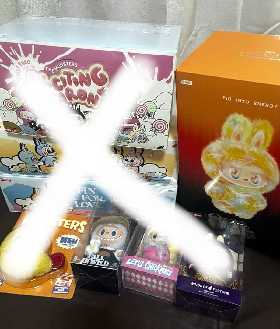 ｍ*ａ様 POP MART ラブブ ROCK THE UNIVERSE ぬいぐる