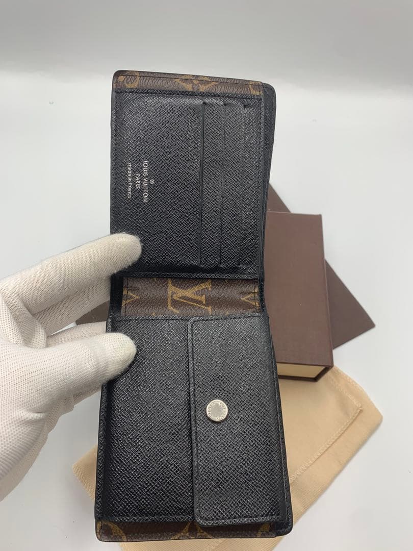LOUIS VUITTON ポルト・フォイユ モノグラム　折り財布　❤︎