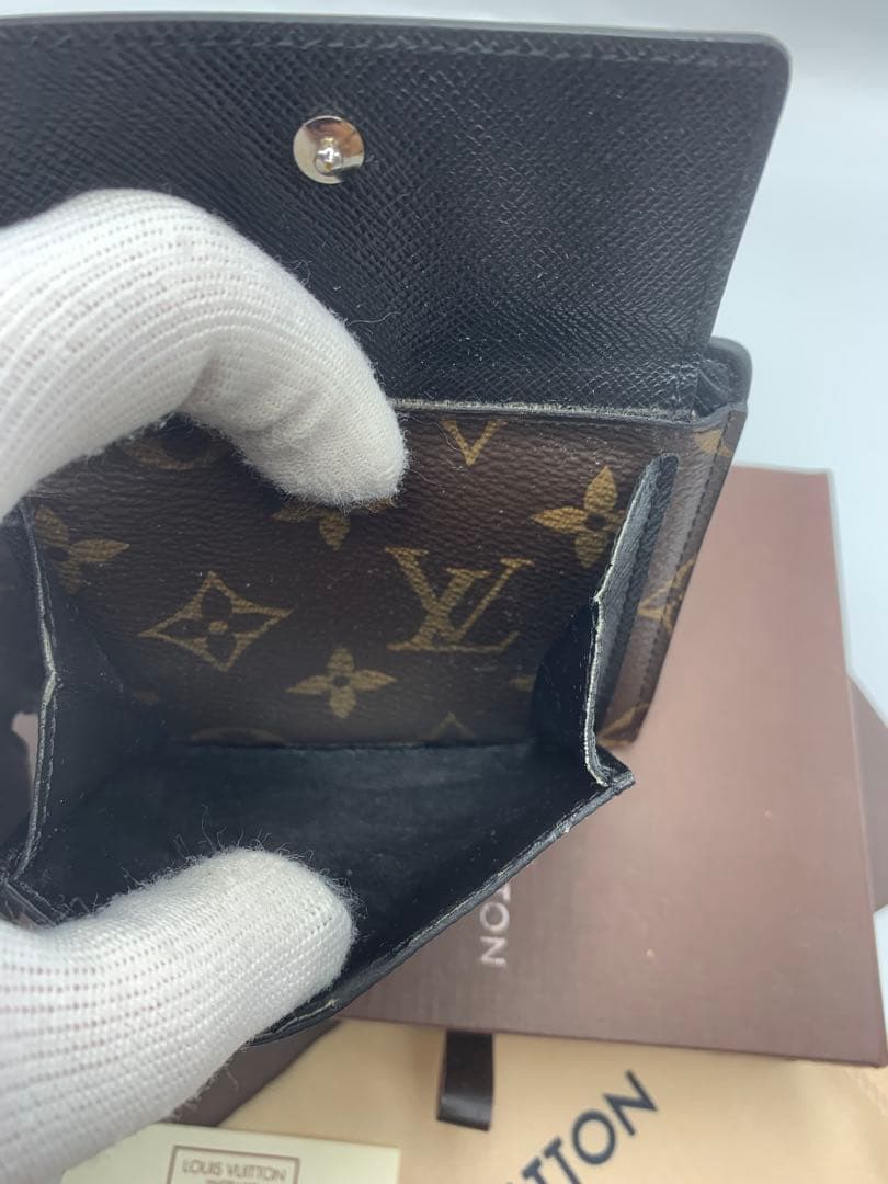 LOUIS VUITTON ポルト・フォイユ モノグラム　折り財布　❤︎