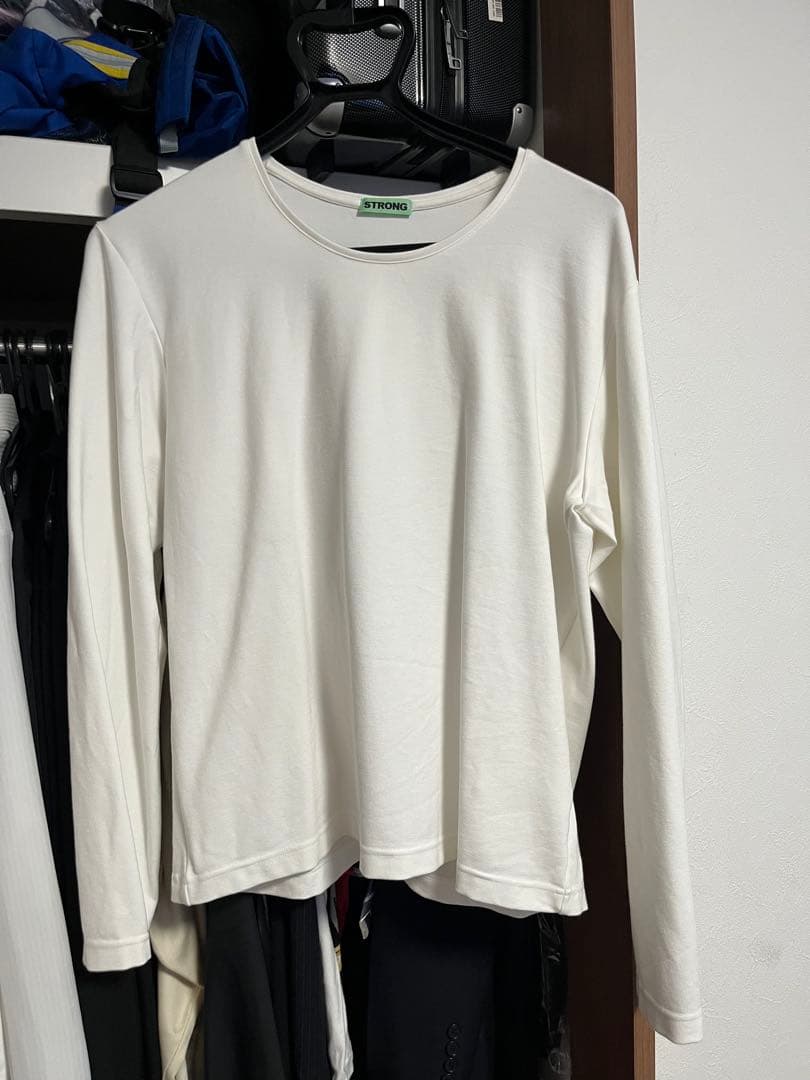STRONG pack tee 長袖　Sサイズ ホワイト