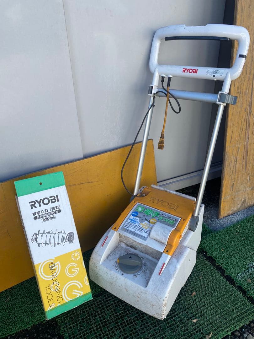 電子芝刈機 LM-2310 神奈川県大和市の出品、引き取り限定