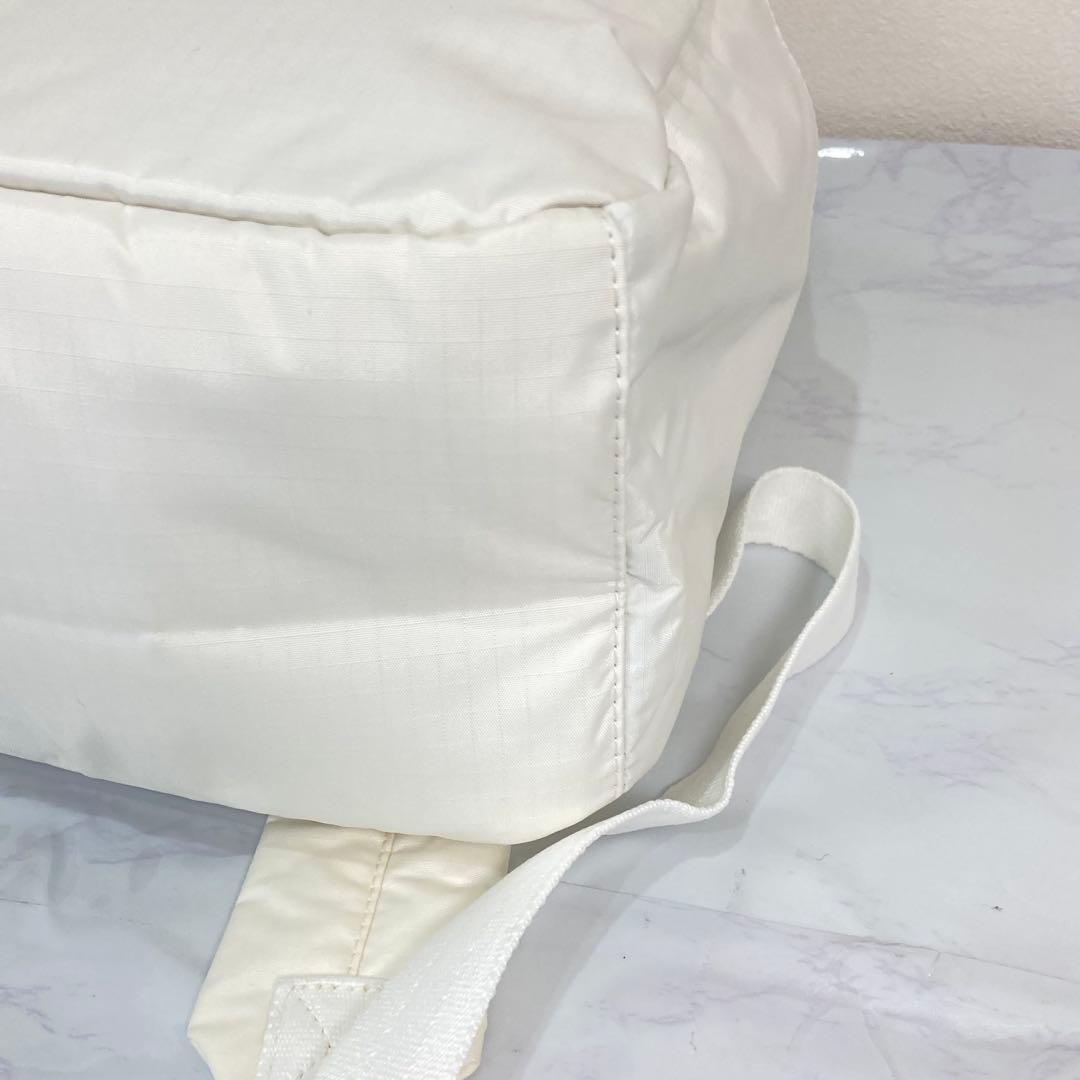 美品　レスポートサック DAILY BACKPACKメレンゲ　リュック　大容量