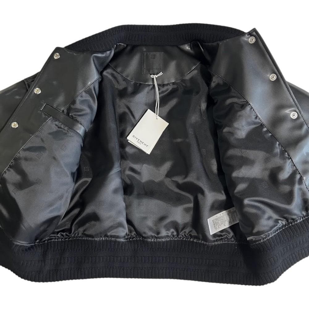 新品！GIVENCHYジバンシーロゴ刺しゅうフェイクレザージャケットS~M相当