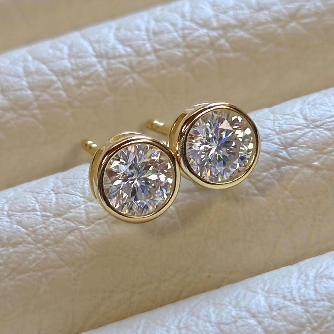 モアサナイト 1ct ベゼルセッティング ピアス S925 18イエローゴールド