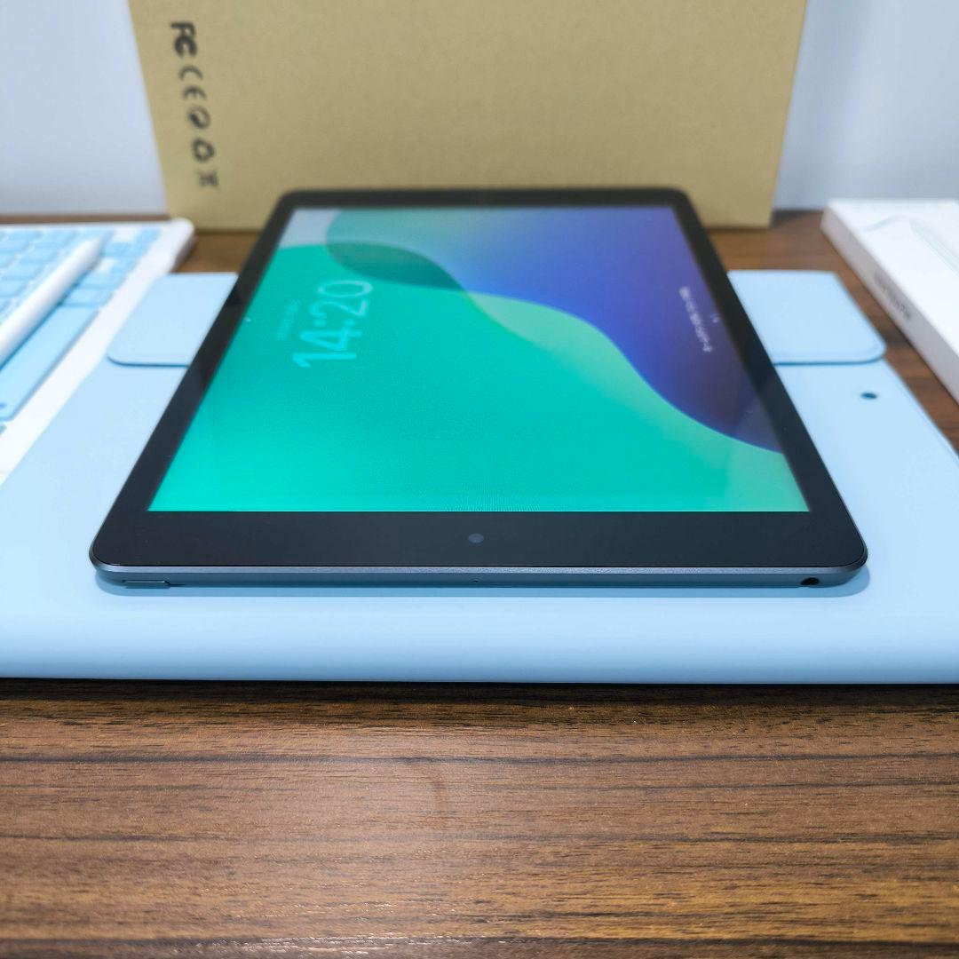 iPad 第9世代 Wi-Fi 256GB ケースとキーボード、タッチペン
