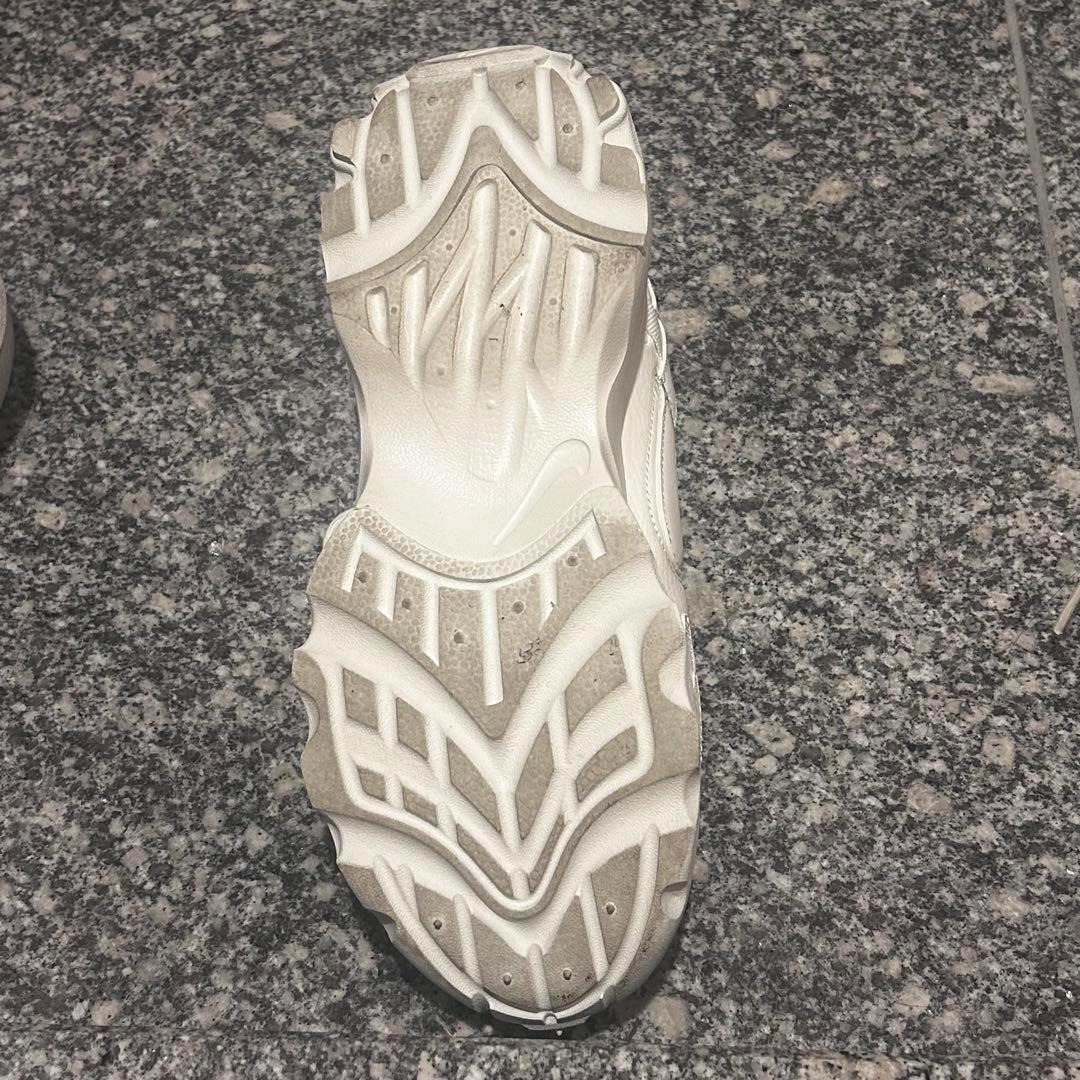 nike tc7900 25.5cm DD9682-100 ナイキ スニーカー