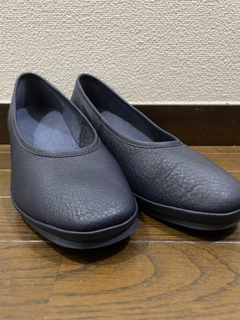 【専用】CAMPER(カンペール) ネイビーレザー　パンプス