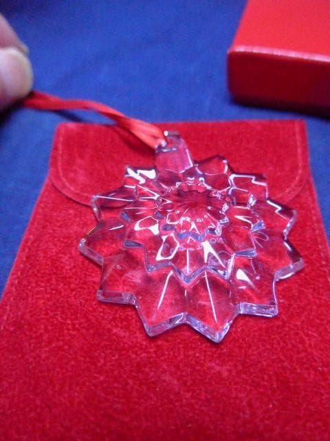 美品 バカラ クリスマスオーナメント 2019 とピンブローチ