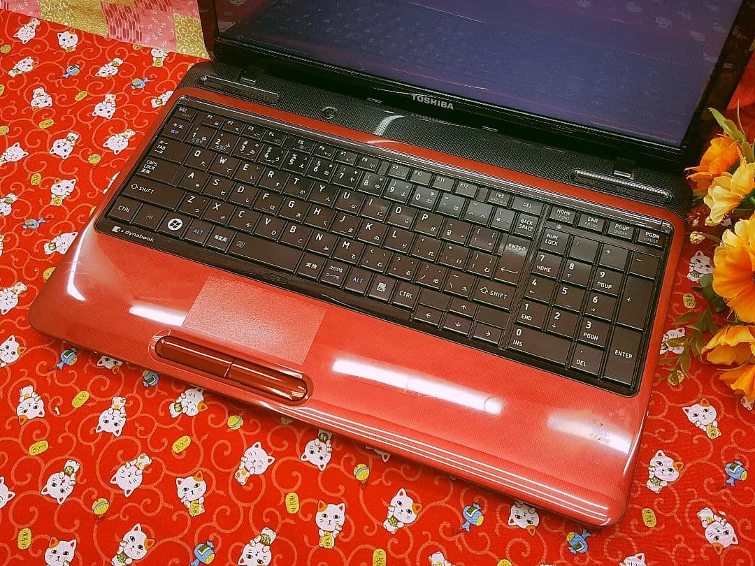 最新Win11搭載♥東芝♥2世代Corei5搭載♥レッド色東芝♥動画編集
